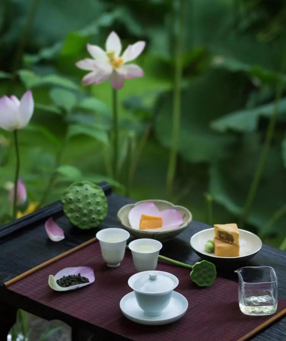 一段非常治愈焦虑的话：
“你要知道， 人生没有过不去的坎，只有过不去的心，能够折
