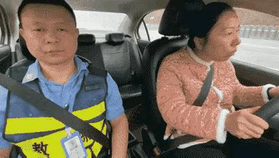 这样学车开车，让人忍俊不禁～～～