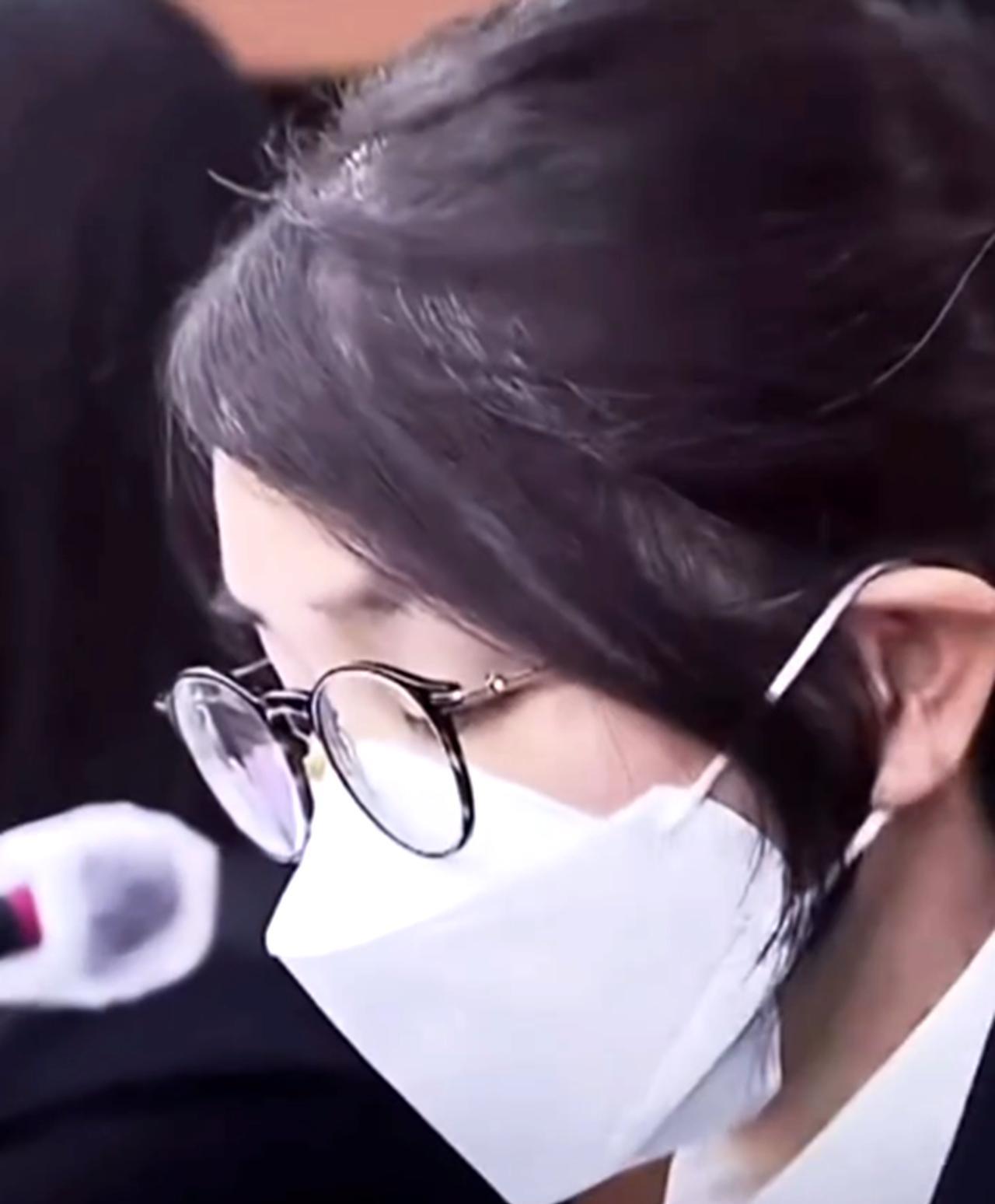 前韩国第一夫人金建希苍老了很多啊！
9月24日，前韩国第一夫人金建希罕见出镜，画