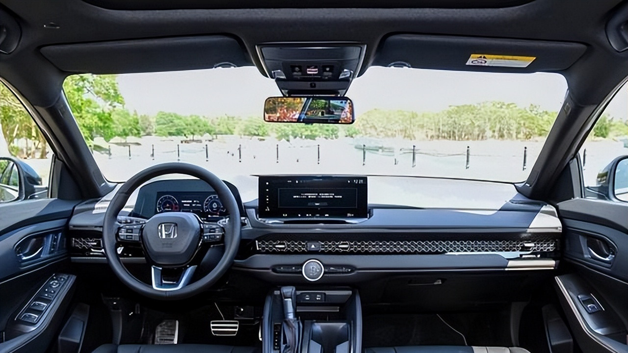 广汽本田“让步了”！从18万降至12万，192马力加92油，还选啥迈腾