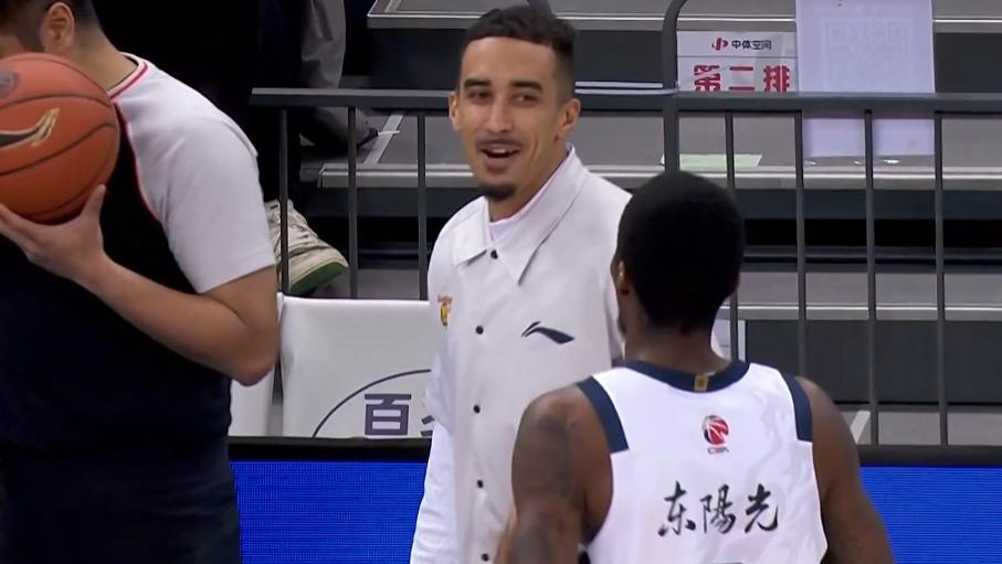 奎因伤情更新！关辛透露问题不大，杜锋赛后喊话全队，重点敲打2人