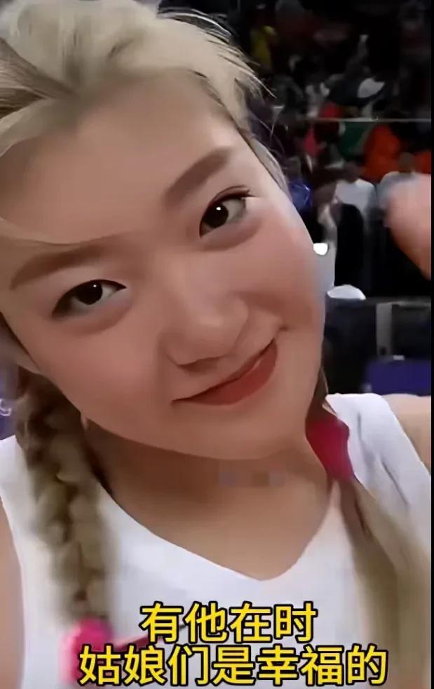 18记三分后，她还剩最后一道门
宫鲁鸣把名单锁在抽屉里，钥匙叫全运会。
上次落选