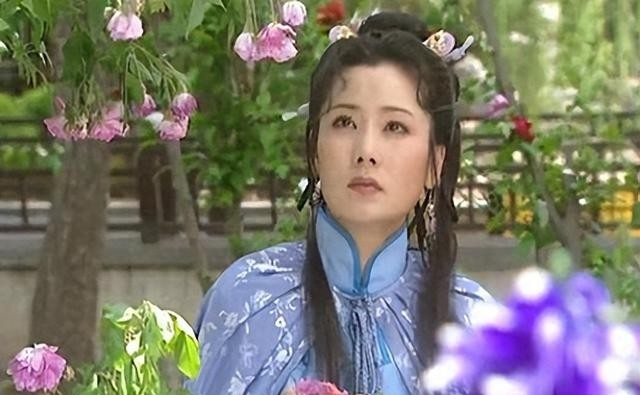 1634年，年仅26岁的海兰珠，嫁给了42岁的亲姑父——皇太极。这个婚姻对于海兰