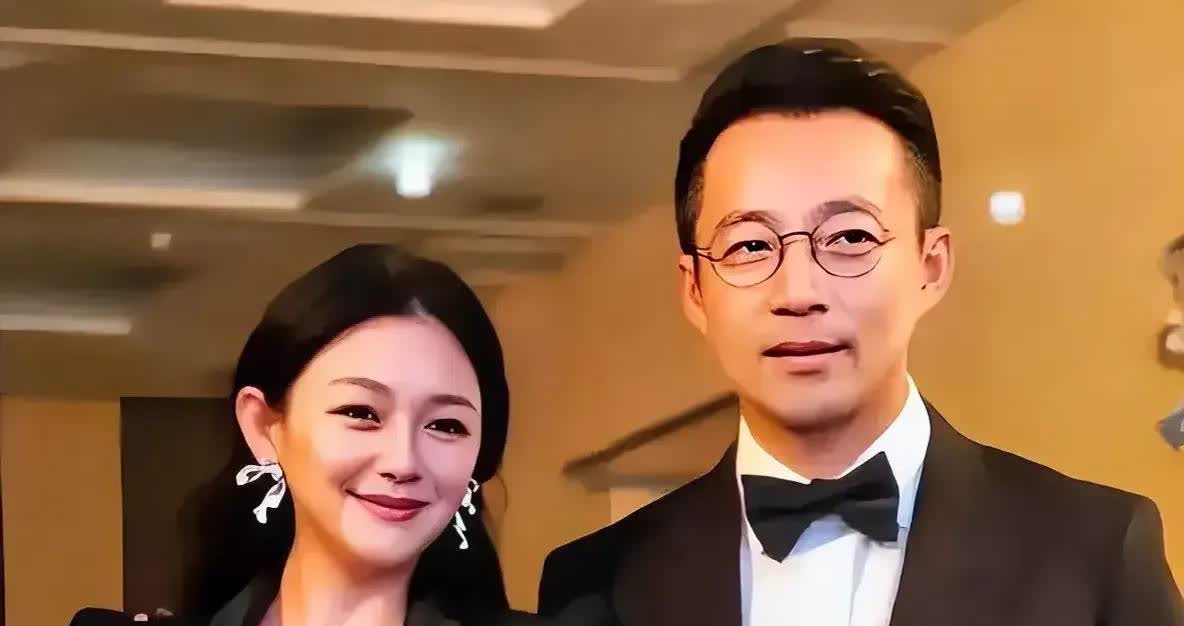 记者： 欧巴思密达，听说你只想要财产，不想赡养徐妈和两个孩子？
具俊晔：我自己