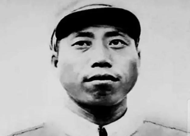 1951年朝鲜战场出现离谱剧本都不敢这么写的反转。一个志愿军连长带着全连在暴雨夜