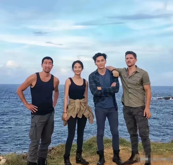 杨采珏的气质真好，万绿丛中一点红，难怪陈金飞难么迷恋她。

气质好的人，一般都很