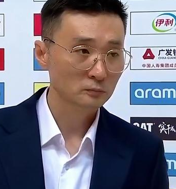 新疆男篮主教练刘炜谈球队大胜四川，他表示：赵睿缺席以后对我们影响很大，好在西尔扎
