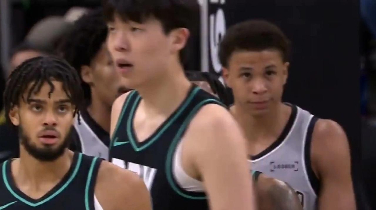 克林根首节三记三分得到14分，杨瀚森首节1篮板1助攻1盖帽正负值+2！北京时间2