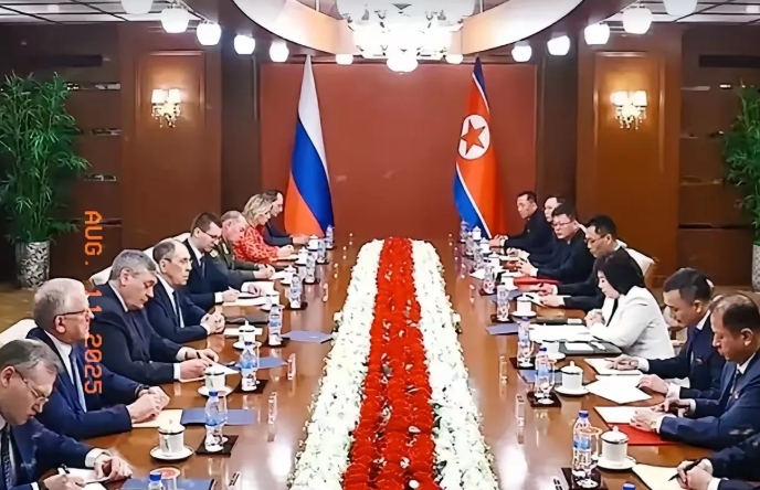 彻底决裂了。  
​当地时间8月10号，朝鲜国防相努光铁对外公开直言，美韩最近的