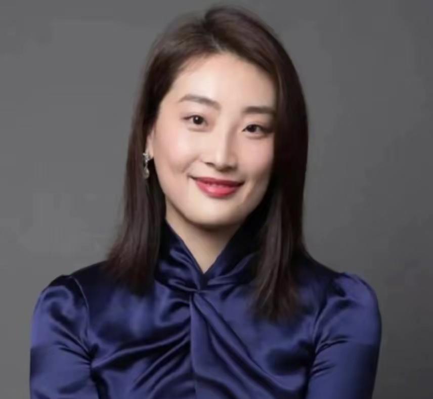 这波豪门剧情真的太抓马了
宗馥莉二叔晒家谱
辟谣6个私生子的事
本以为是常规操作