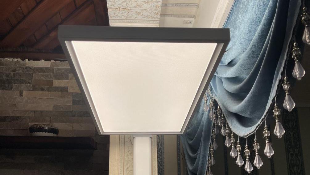 护眼大路灯别乱买：三个参数是关键！三个品牌更好更专业护眼