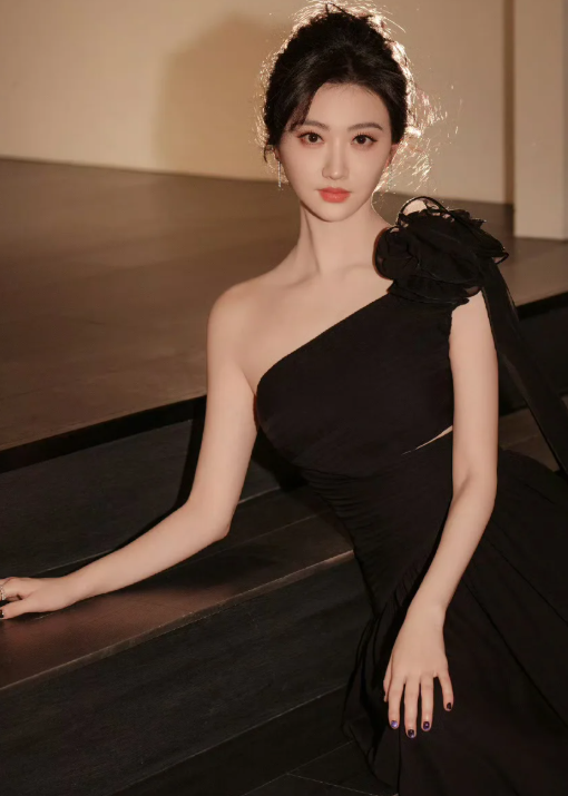 景甜x好身材藏不住，太漂亮了
