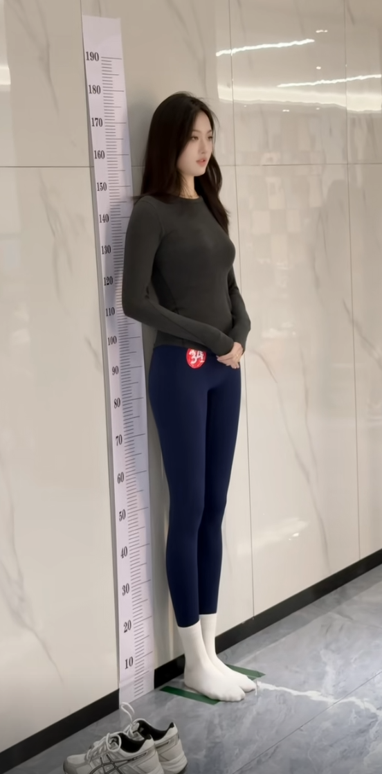 我要找个这样的老婆  走到哪人家都以为我很有钱[哭笑不得]