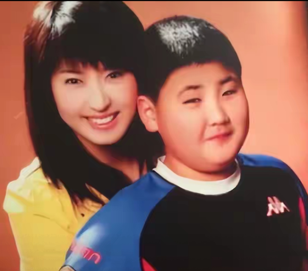 人心不足蛇吞象！闫学晶名下3套全款房，儿子拍戏赚几十万不够花