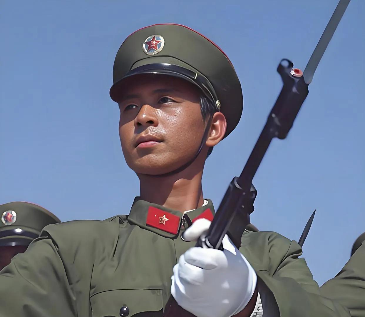 1984年阅兵公认的经典场面,  就是持枪的步兵方阵，一段行云流水、一气呵成的三