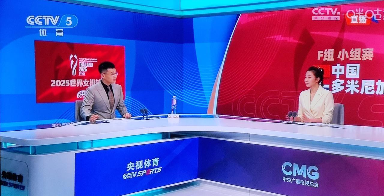 女排3:0横扫多米尼加，这是世锦赛小组赛打的最好的一场比赛，尽管多队是这个小组最