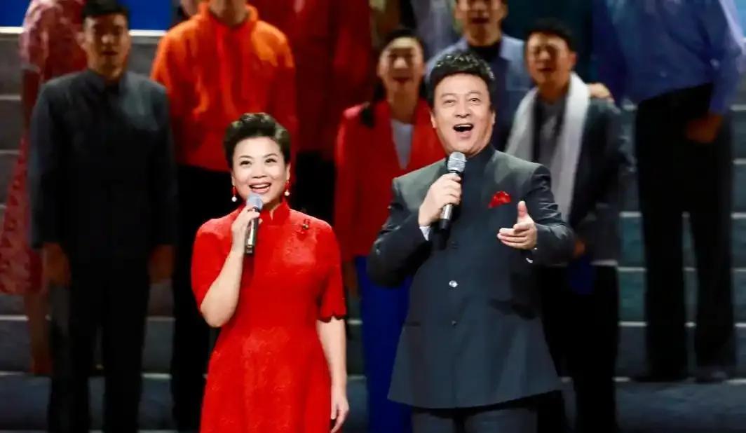 吕继宏与张也相伴22载未结婚，因工作结缘生情。吕继宏曾心仪张也，可她因过往恋情受