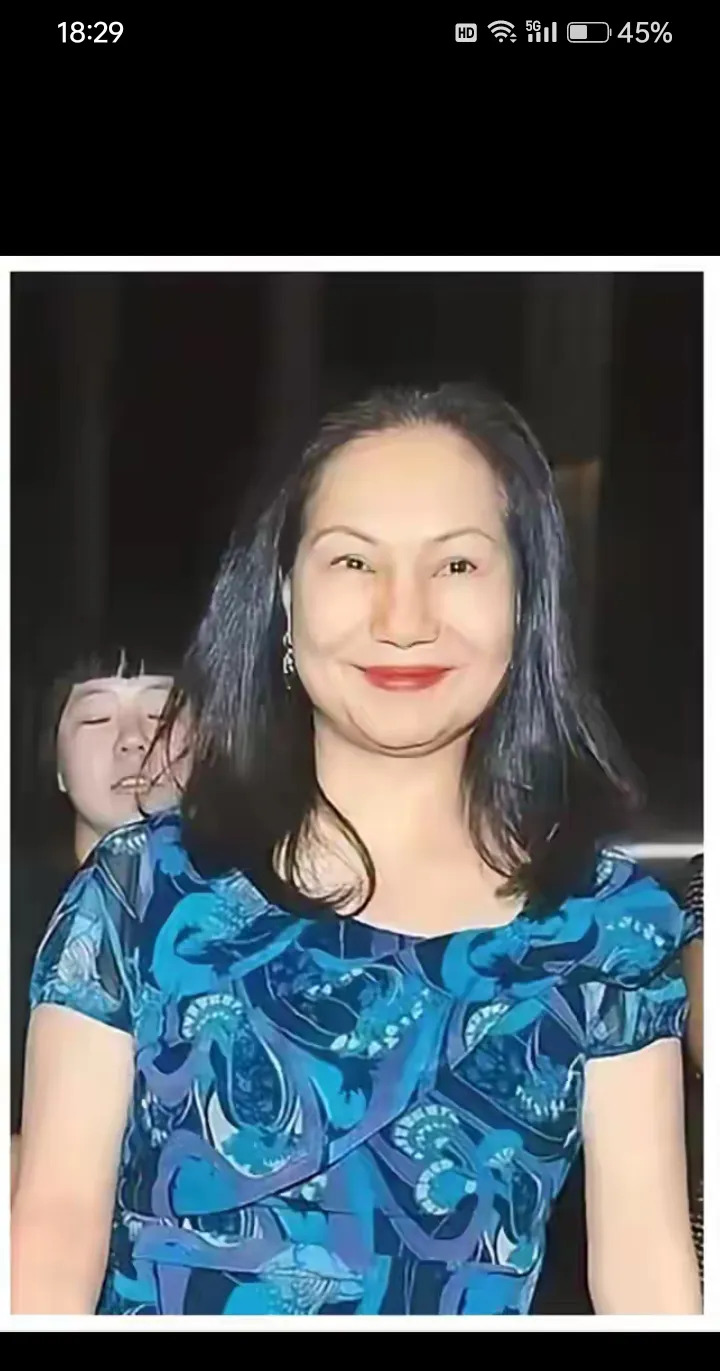 大S汪小菲十年婚姻纠纷











大S和汪小菲的婚姻，真是让人匪夷所