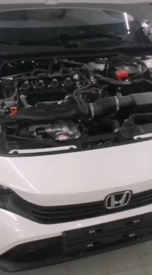 11代思域新买的车刚2天还没开，发现发动机异响和拖拉机是的！！！你们的也这么响吗