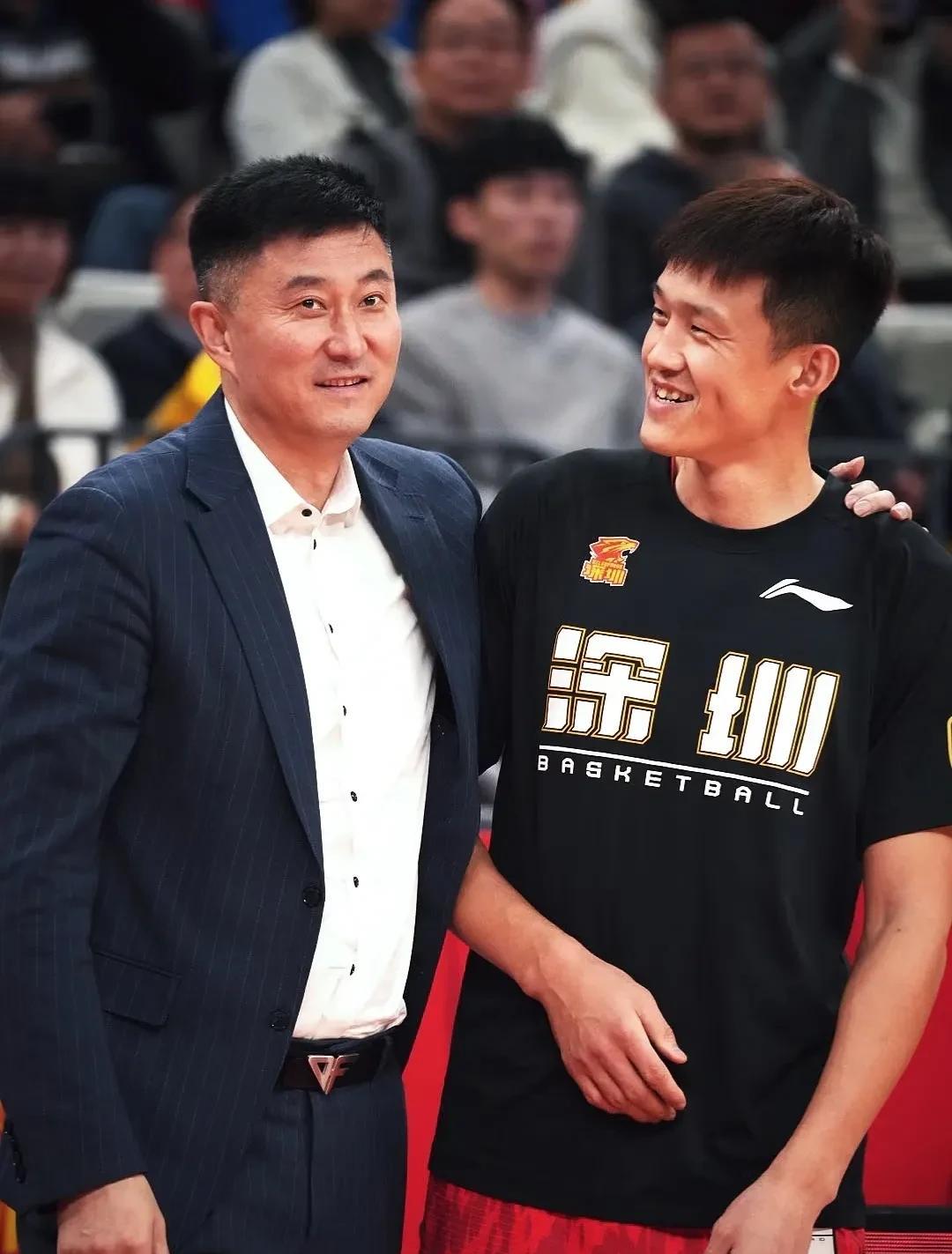 杜峰挑选外援就一个标准：克辽宁和广厦！上赛季整8个外援一个都没好使，现在挑选外援