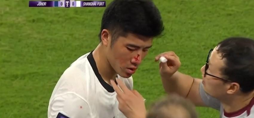 那么问题来了，您认为这个伤人动作是红牌动作吗？#中国足球#