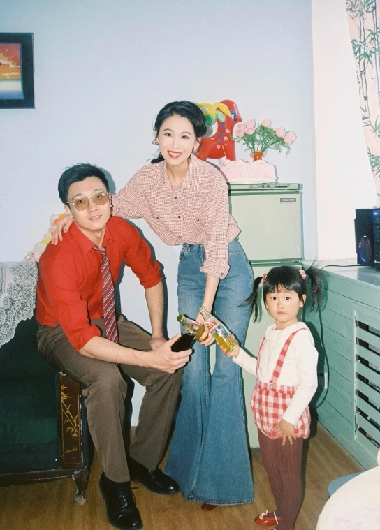 90年代初，这样的家庭是什么级别?