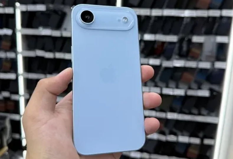 iPhone 17 Air基带有变
1、媒体报道称：苹果将在iPhone 17 