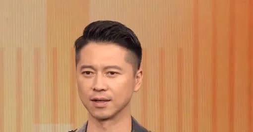 被评为国家一级演员的年轻明星 

一、王雷

二、辛柏青

三、于和