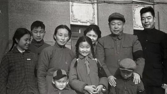 陈赓的两姻亲，一位是排名第五的大将，一位是当过副总理的上将