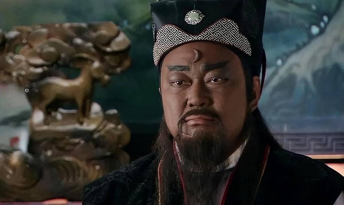 “开封有个包青天，铁面无私辨忠奸……”  
北宋时期的著名清官包拯，以其刚正不阿