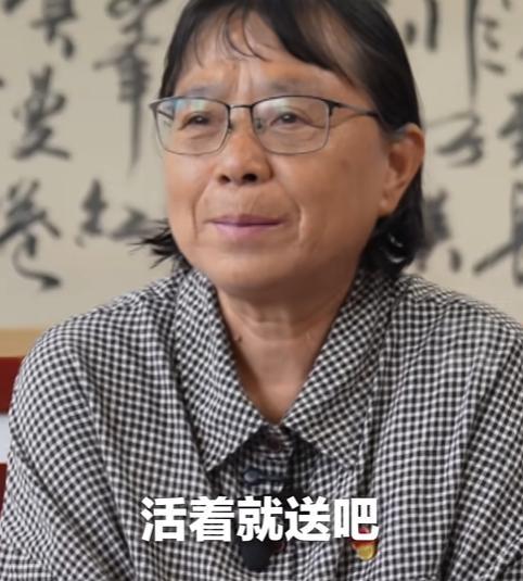 “看哭了！”张桂梅接受央视采访，被问今年还会继续送考吗？张桂梅只说了一句话，就让