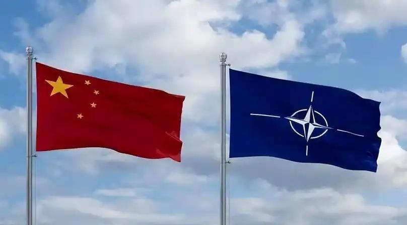 “中国可能无法对抗美国和其背后的几十个国家！”俄罗斯专家曾多次提醒中国，和美国对