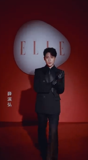 红毯见证了短剧演员的华丽转身：曾经在小屏幕里精准调动每一帧表情，如今在长枪短炮前