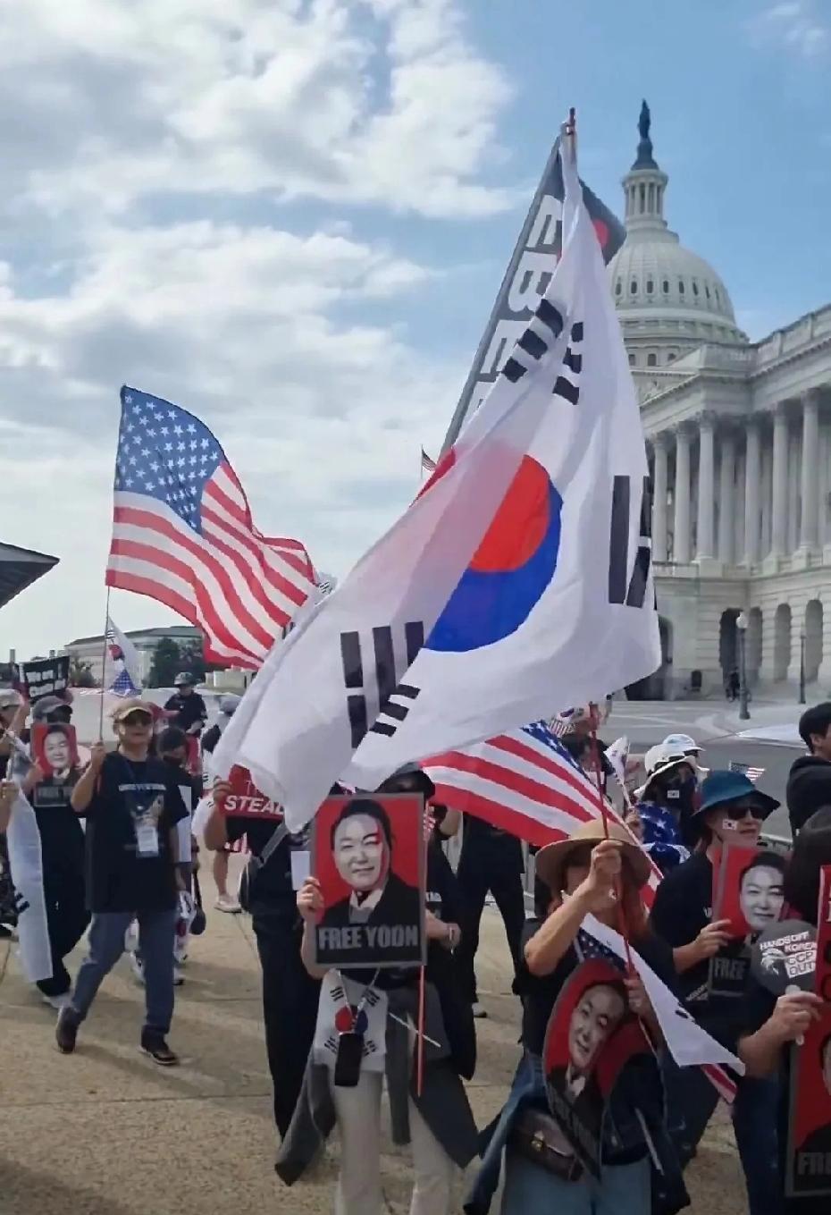 为了舔而舔！这样的场面让人哭笑不得
数小时前，发生在美国的一幕，让白宫很满意，让