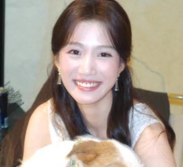 卢昱晓 // 溢出屏幕的韩系女友感