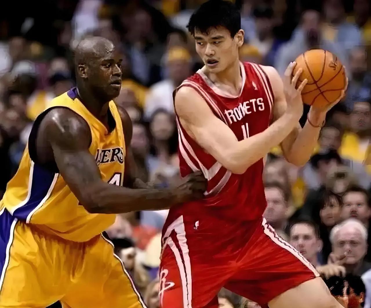 姚明这实力在NBA中也绝对排得上号！
第一个赛季（02～03）：82场，1104
