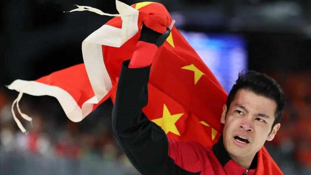 102年！26届冬奥会！欧洲人最后一道防线，被一个中国小伙子撕碎