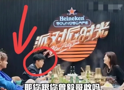 真是让人意想不到啊！
黄子韬竟然也有不敢惹的人
不是他老婆徐艺洋，也不是迪迪不畏
