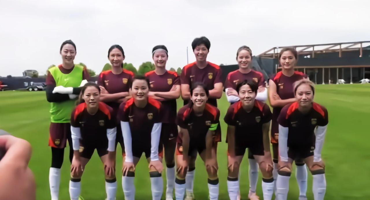 中国女足2∶1战胜堪萨斯城女足预备队，迎来了前往美国集训的首胜，邵子钦第20分钟