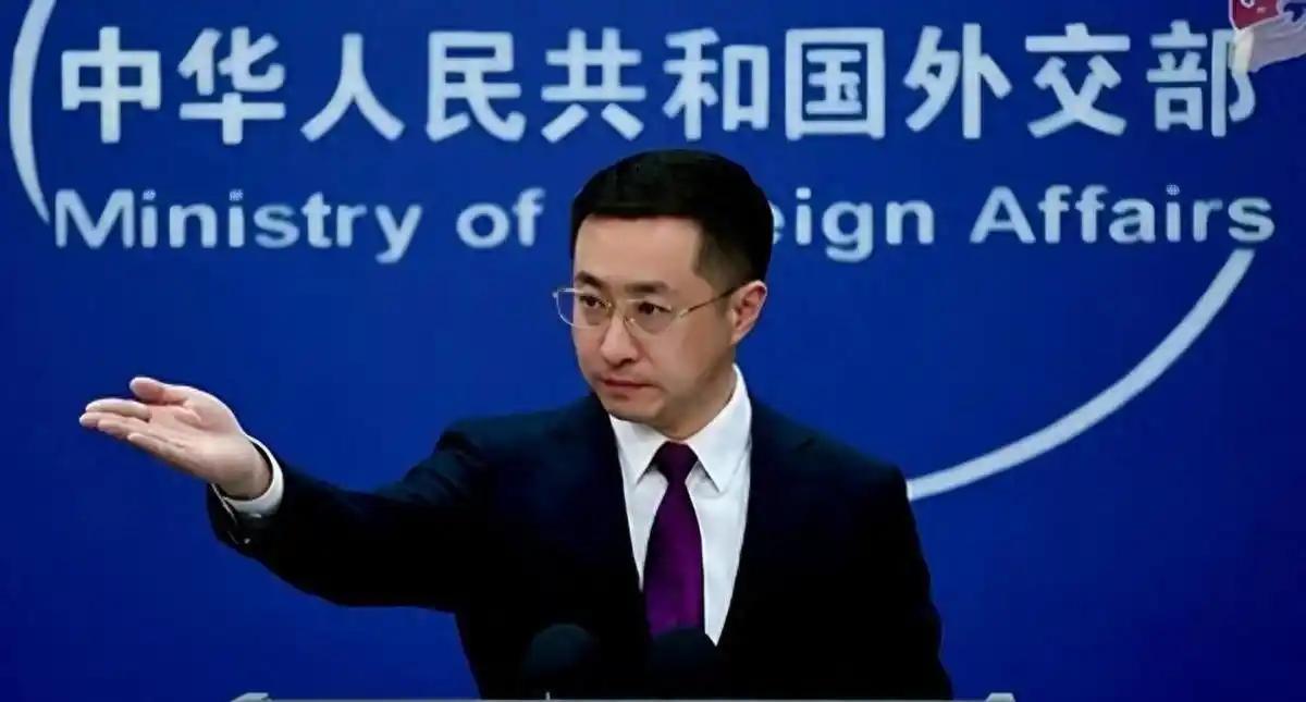 这次中美对决，站在我们这边的国家其实很少，在国际上，甚至没有国家出声支援，但无所