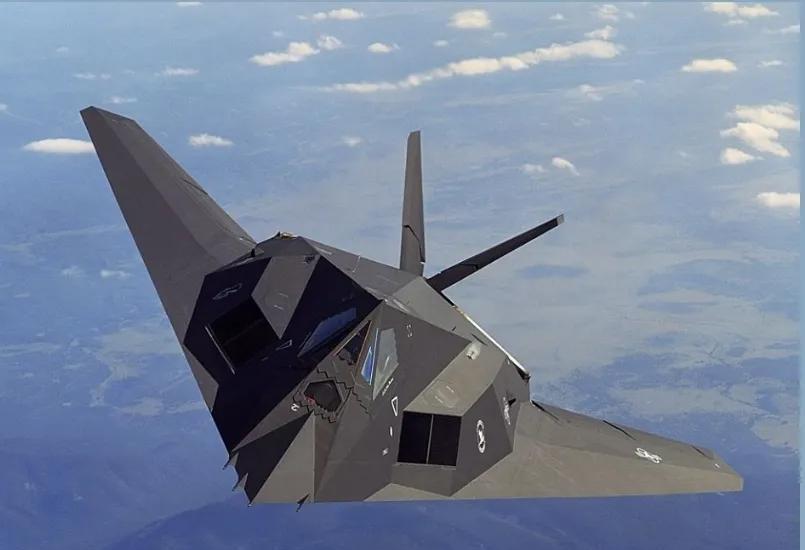当年报纸的标题是“对不起，我不知道它是隐形的”。1999年3月27日，F117夜