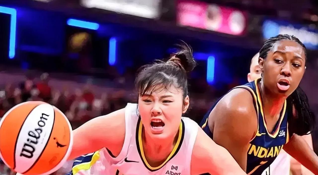 李月汝帮助飞翼掀翻老东家！
今天WNBA常规赛，达拉斯飞翼客场87-63大胜西雅