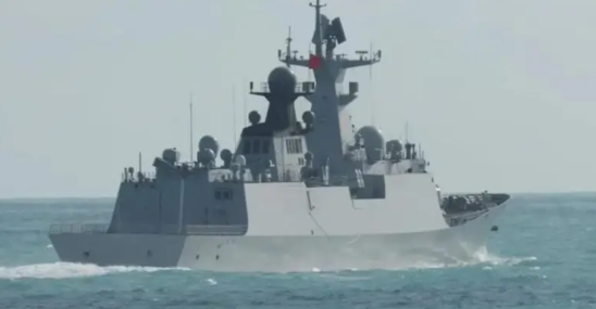 “国际警报闹乌龙！中国海军远洋训练戳破了谁的玻璃心”
这事得从维珍航空飞行员的一