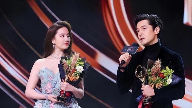 6月16日，有媒体拍到她穿黄裙子逛街，快40岁的人状态超好，网友直夸：神仙姐姐