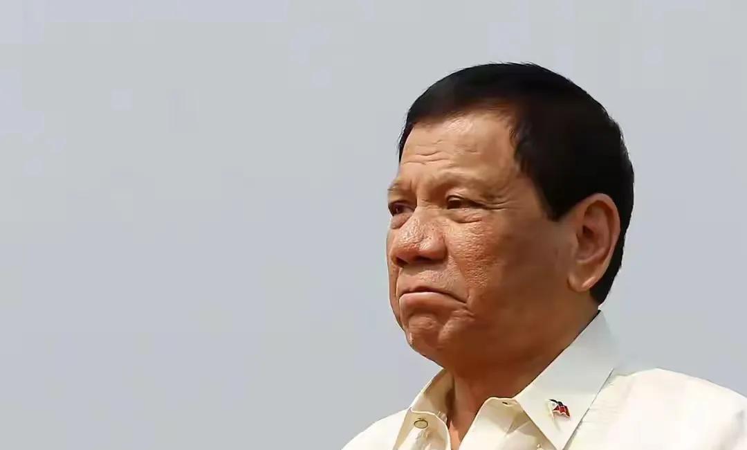 老杜本人同意探视！
日前，菲派官员探望老杜引发争议，ICC称探视必须遵循本人同意