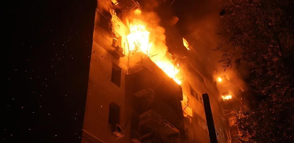 7月19下午看点，俄罗斯一夜之间大规模袭击乌克兰，超过300架攻击无人机和30多