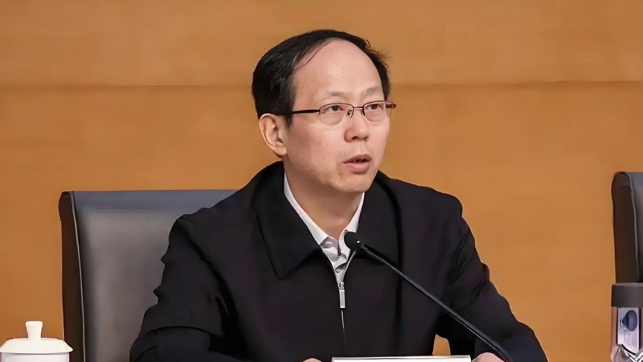 新华社北京5月7日电 记者7日从最高人民检察院获悉，十四届全国政协原常委、民族和