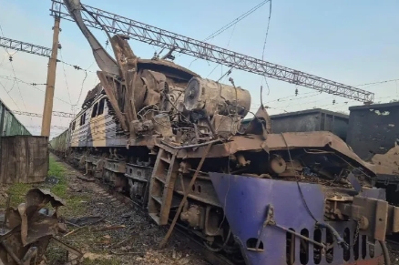 7月18日，又一列电力机车在第聂伯罗彼得罗夫斯克州遭到俄罗斯无人机操作员的摧毁。
