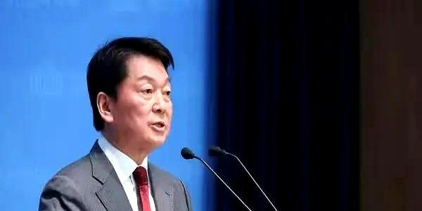 李在明的双标政治真让人无语











李在明留任尹锡悦的官员，结果遭