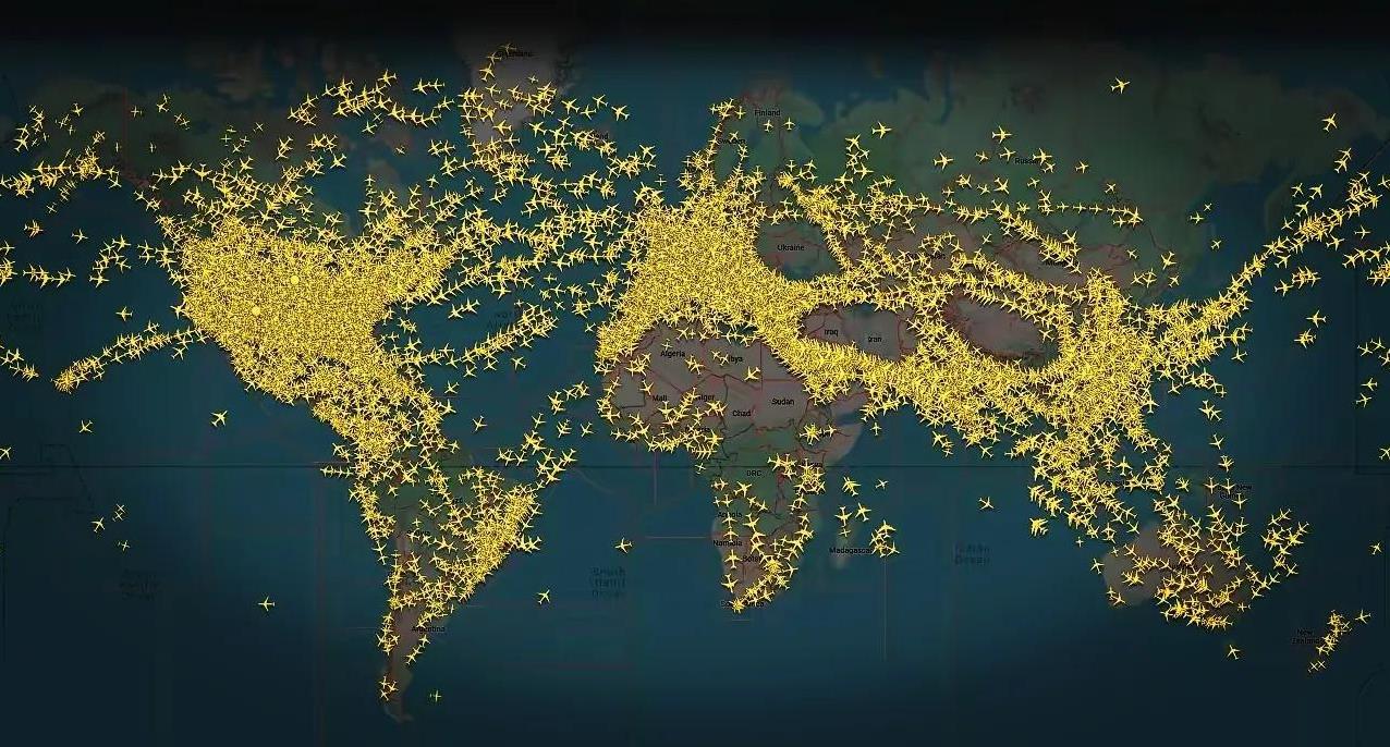 震撼的全球飞机路线图，除了我国西藏因为海拔处于禁飞区之外，目前处于战争漩涡的乌克
